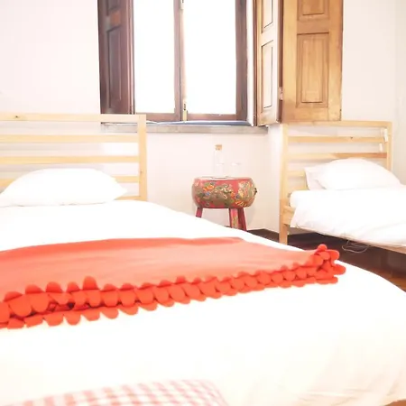 Vandrerhjem Villa Guesthouse *