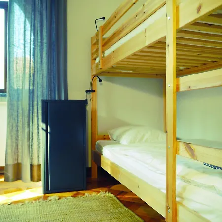 Villa Guesthouse *